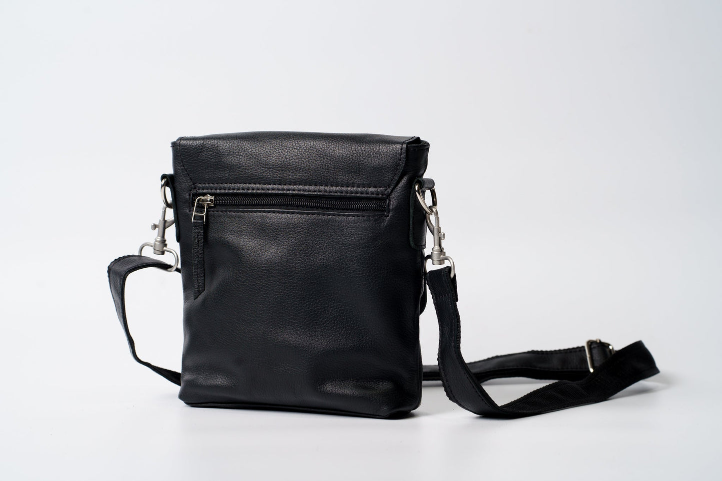 Leather Crossbody Bag Sleek Black
